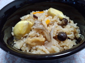 栗ときのこで秋の炊き込みご飯