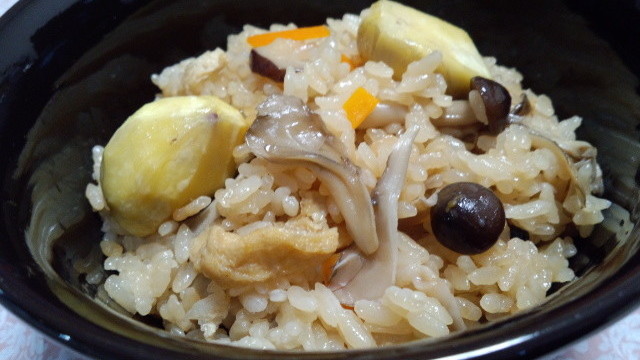 栗ときのこで秋の炊き込みご飯 レシピ 作り方 By もへほっぺ クックパッド 簡単おいしいみんなのレシピが360万品