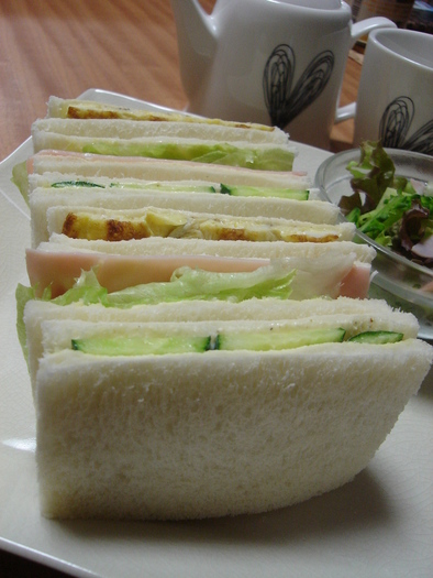 チーズオムレツサンドイッチの写真