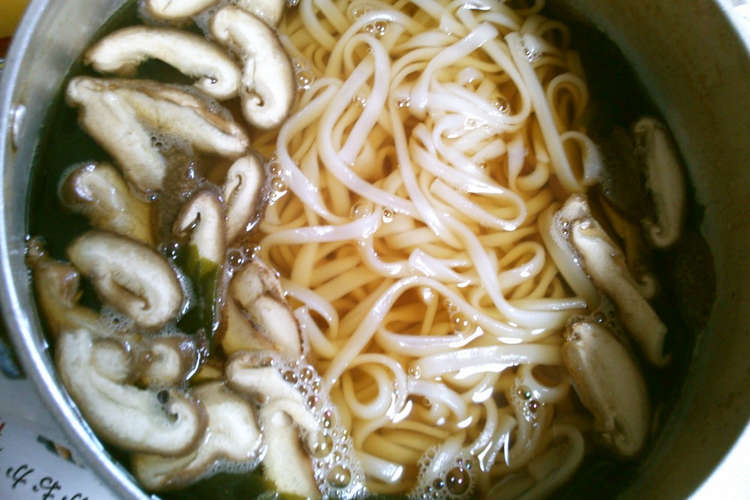 乾麺 消費 簡単 うどんの つゆ レシピ 作り方 By 331ミミイ クックパッド 簡単おいしいみんなのレシピが350万品