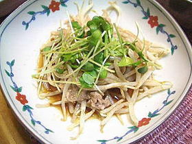 豚肉とモヤシの重ね蒸し