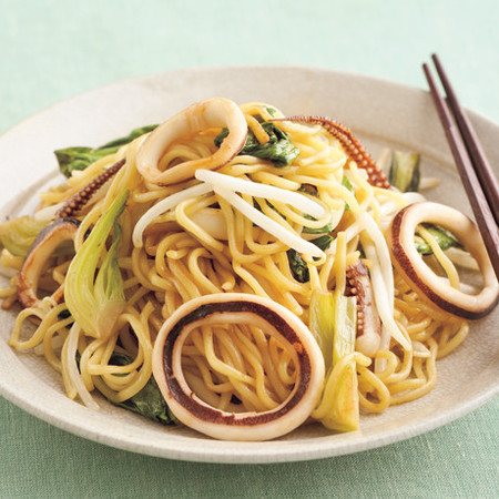 いかとチンゲンサイの焼きそば