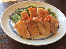 簡単♬塩トマトでがっつり鶏もも肉