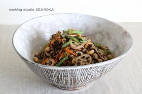 健康レシピ蓮根とひじきのヘルシー味噌炒め