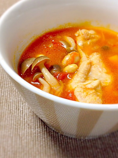 鶏豆しめじの健康トマトスープの写真