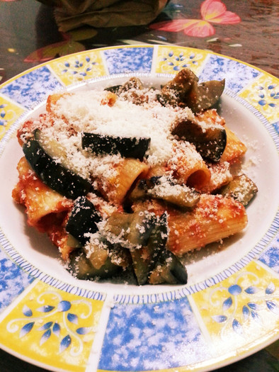 シチリア伝統料理☆パスタ•アッラ•ノルマの写真