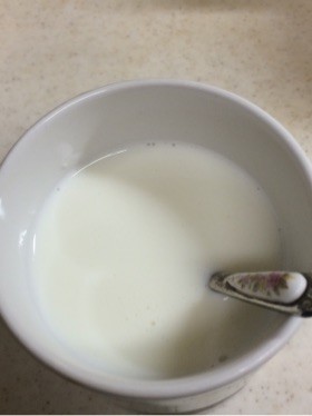 ヨーグルト牛乳の画像
