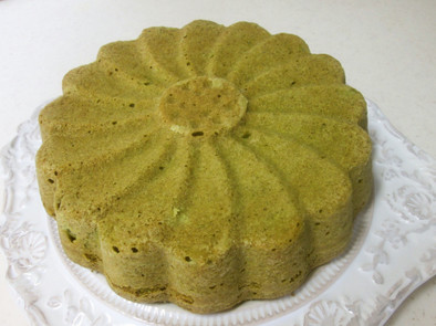 栗と抹茶のケーキの写真