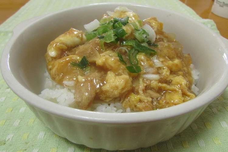 なんにもない時の カツ丼風ツナの卵とじ丼 レシピ 作り方 By レッサーポンタ クックパッド