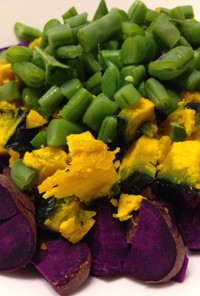 紫いもとかぼちゃの秋野菜サラダ