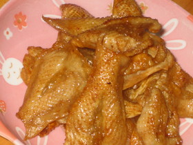 大葉にんにく醤油で鳥皮のカリカリ焼き!!