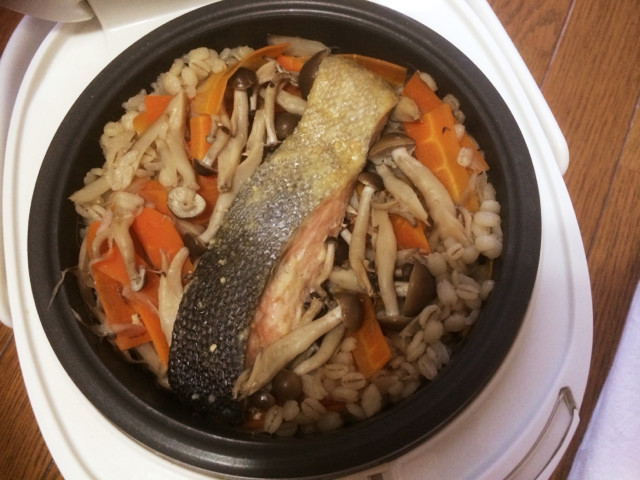 簡単＊鮭ときのこの炊き込みご飯の画像