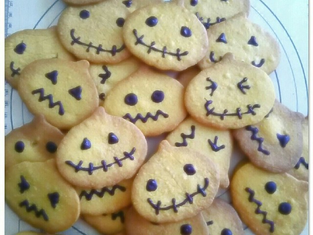 ハロウィンパンプキンクッキー レシピ 作り方 By つんつけ クックパッド