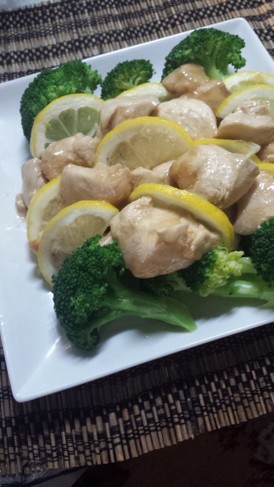 鳥むね肉のレモン蒸し