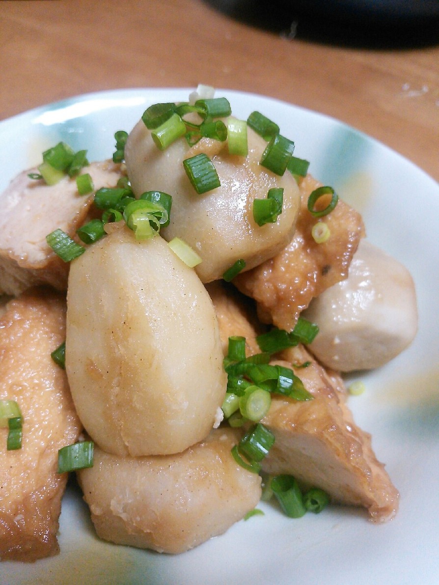 懐かしい味♡里芋と厚揚げの煮物の画像