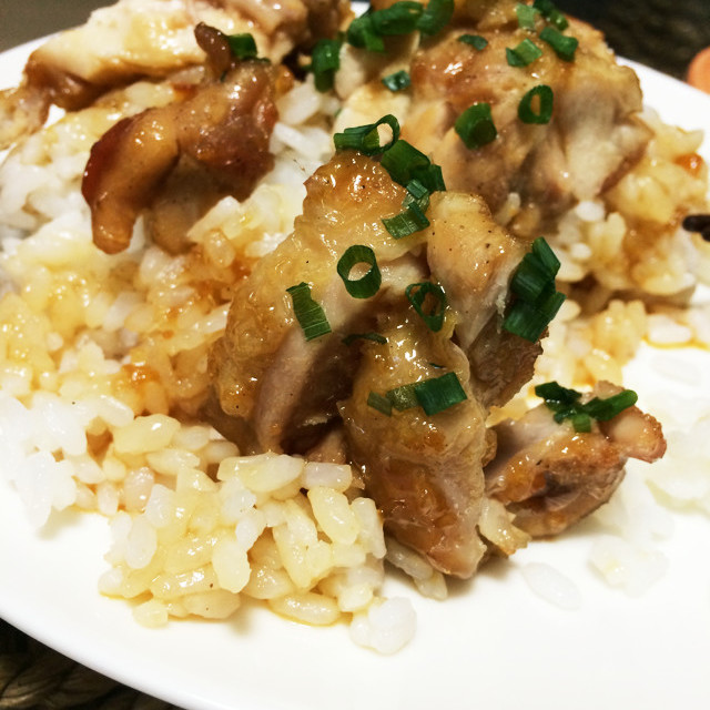 お一人様ガーリックチキン丼 レシピ 作り方 By 新米うちなー クックパッド 簡単おいしいみんなのレシピが360万品