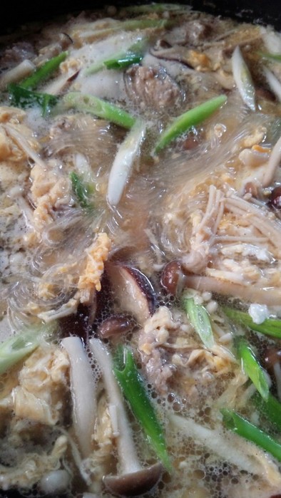 きのこたっぷり♡中華風肉団子春雨卵スープの写真