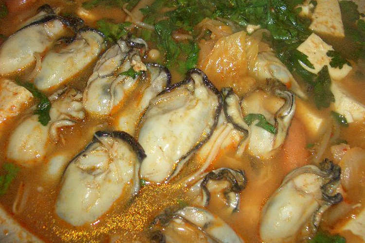 牡蠣のキムチ鍋 レシピ 作り方 By ことぶきまる クックパッド