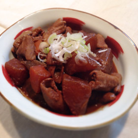 豚ホルモンの土手煮