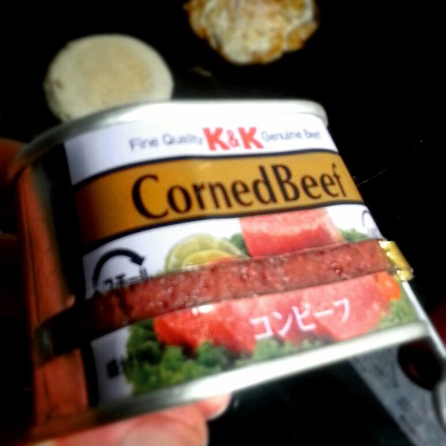 コンビーフ缶詰を食べる前には湯煎 レシピ 作り方 By シャア専用料理長 クックパッド 簡単おいしいみんなのレシピが352万品