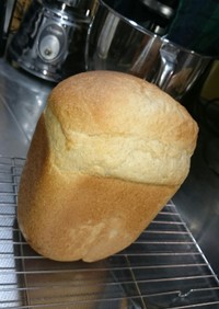 HB早焼きでフカフカライ麦入りのパン