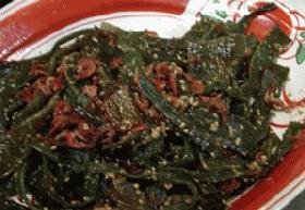 茎わかめと桜エビの炒め物