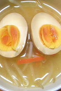 煮卵入りモヤシスープ