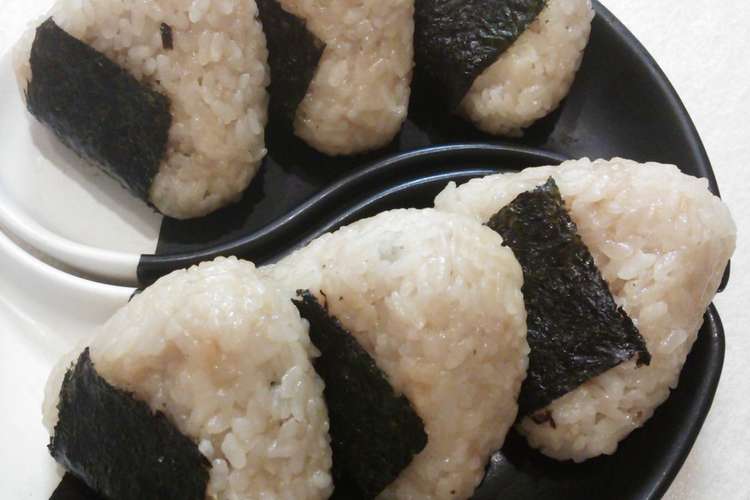 簡単に出来る おにぎりせんべいおにぎり レシピ 作り方 By Nyuppy クックパッド 簡単おいしいみんなのレシピが356万品