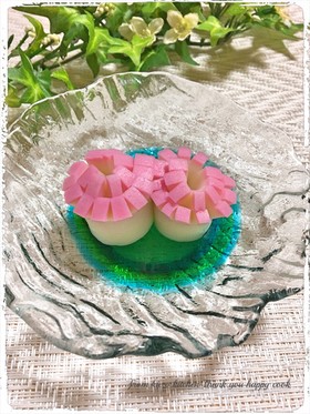 ❀赤かまぼこのお花❀《お弁当》