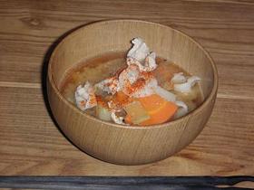 おだしいらずの根菜豚汁