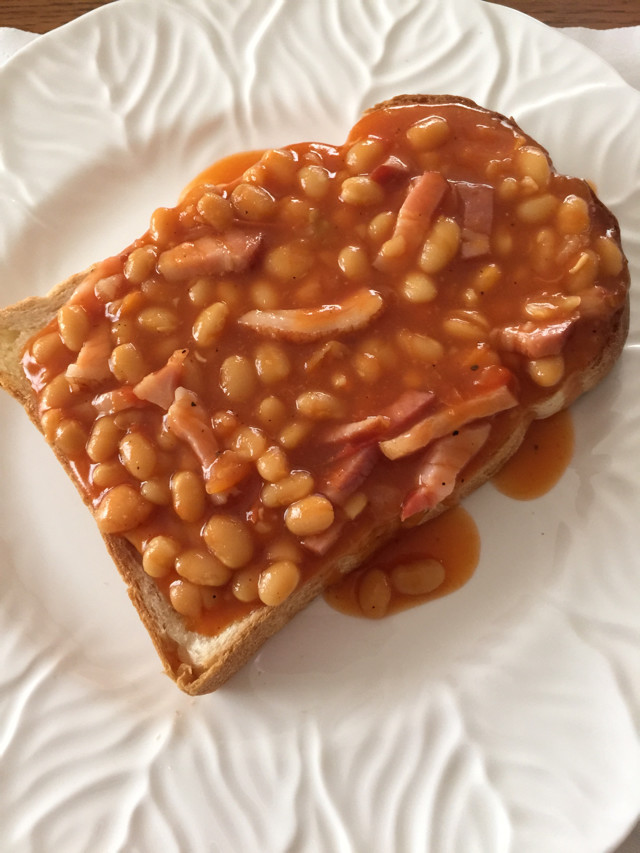ベイクドビーンズonトースト by leeyumiko 【クックパッド】 簡単おいしいみんなのレシピが356万品
