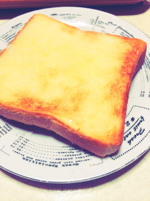ほんのりバターの香り♡シュガートーストの画像