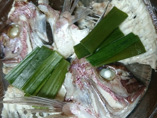 超簡単 フライパンでできる鯛の酒蒸し レシピ 作り方 By モカボーイ クックパッド 簡単おいしいみんなのレシピが361万品
