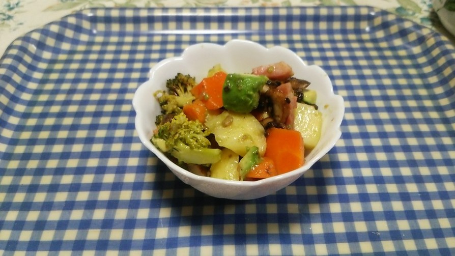 イタリアンドレッシングで簡単温野菜サラダの画像