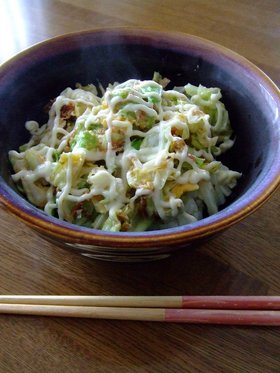 究極のB級レシピ☆キャベツ丼でひとり飯