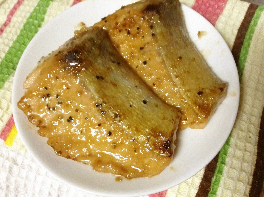 お弁当に♡鮭のレモン醤油焼きの画像