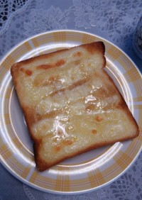 メイプルチーズトースト