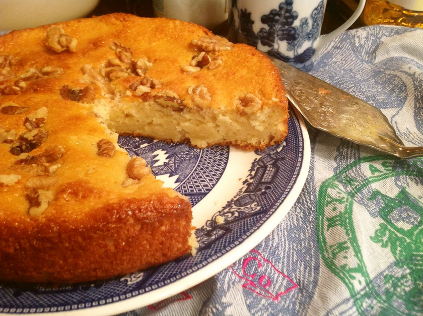 穀物不使用のアップルハニーケーキのレシピ