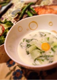 白菜×豆乳×酒粕のスープ
