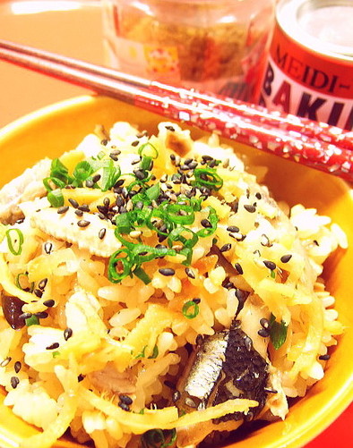 さんまと茸と新生姜◆秋の味覚炊き込みご飯の写真