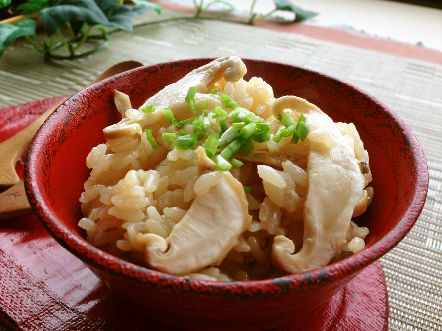 カナダ産✿秋のご馳走！松茸ご飯の画像