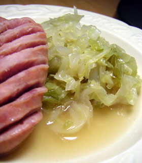ザワークラウト風味のソーセージ煮