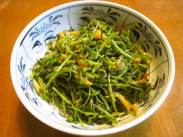 人参の間引き菜でささっと簡単おかか炒め レシピ 作り方 By ﾋﾟｰさんのﾟｰﾟﾟ クックパッド 簡単おいしいみんなのレシピが375万品