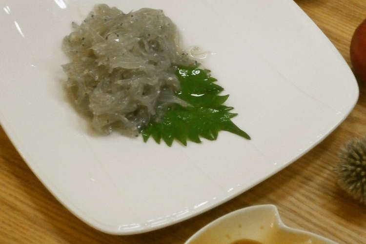 おつまみ 生しらすをちびちび食べる方法 レシピ 作り方 By 反省堂書店 のぐち クックパッド