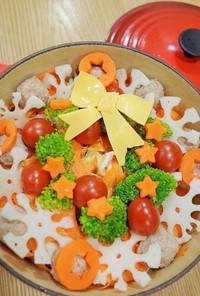 デコ鍋クリスマス☆蓮根鶏団子のトマト鍋