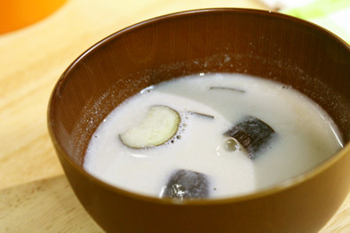 茄子と西京味噌のミルクスープの写真