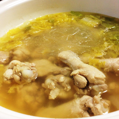 スープ飲み干す旨さ♡白菜と鶏肉の鶏塩鍋♡の写真