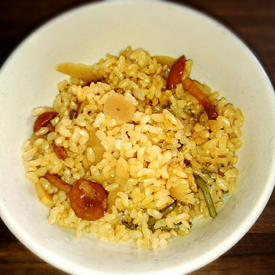 玄米の混ぜご飯の画像