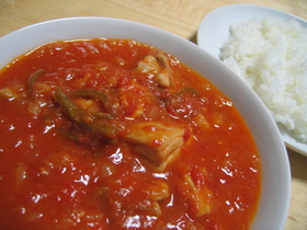鶏モモ肉のトマト煮