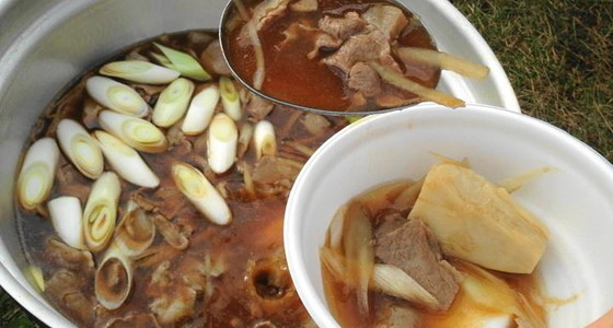 芋煮会 究極の山形芋煮 by VTR1000F 【クックパッド】 簡単おいしいみんなのレシピが347万品